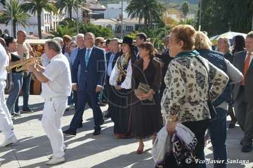 Miles de personas celebran el día de Santa Lucía en Las Tirajanas (Foto Francisco Javier Santana)